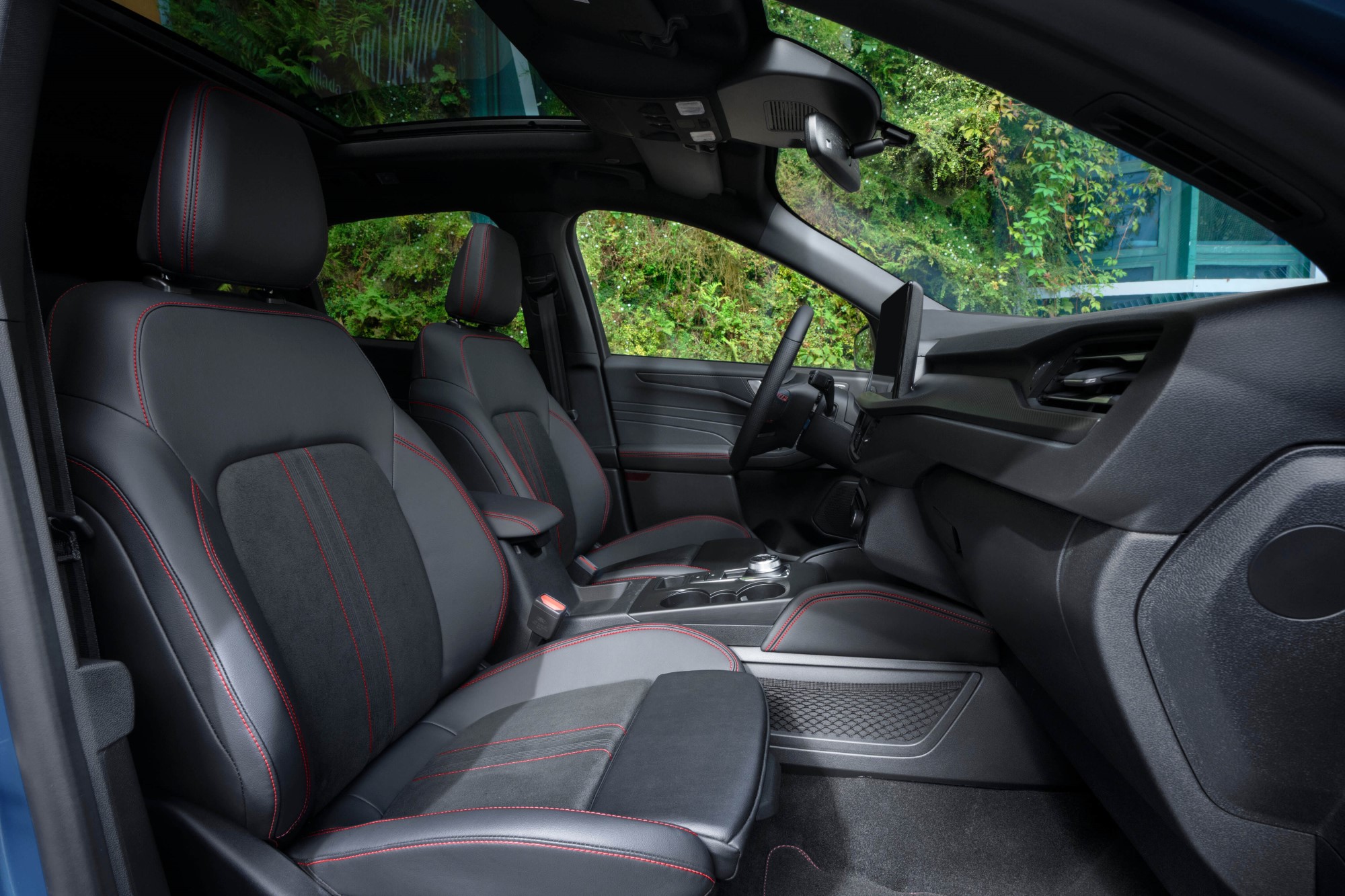 Interiör inuti Ford Kuga bil
