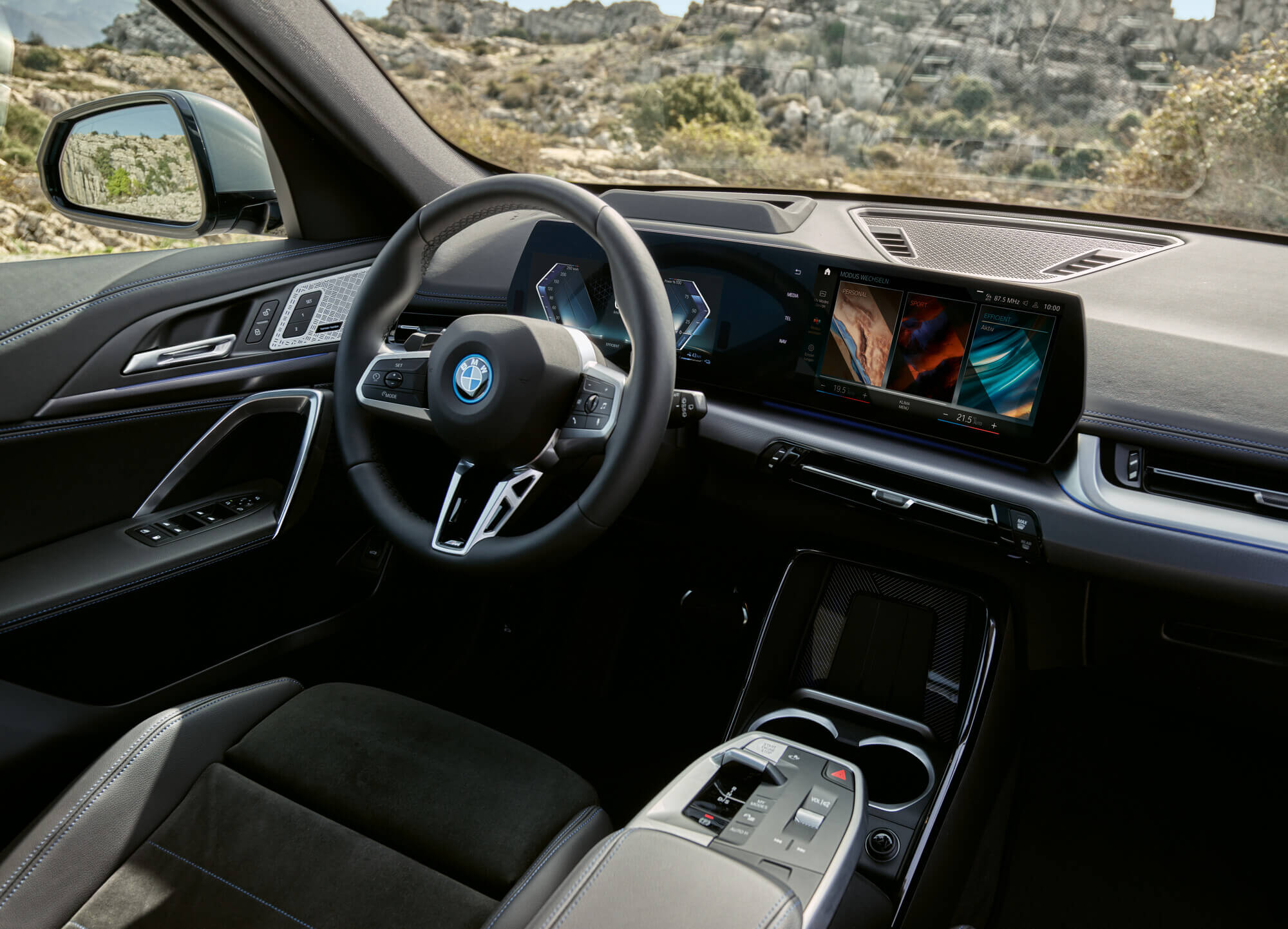 bmw x1 xdrive25e interiör