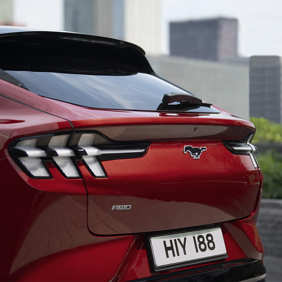 Ford Mustang Mach-E dragkrok Baklucka