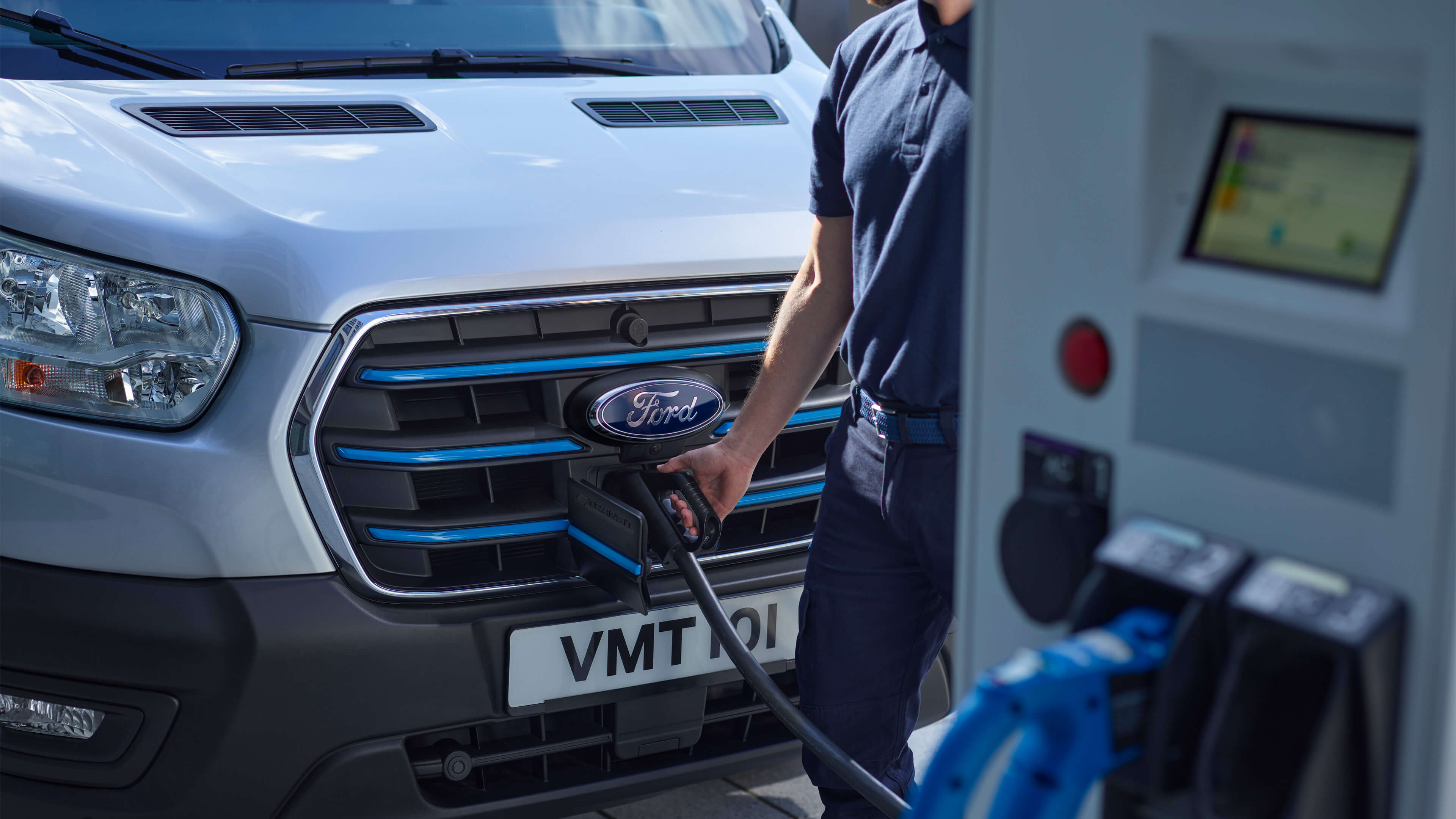 ford e-transit räckvidd laddning 